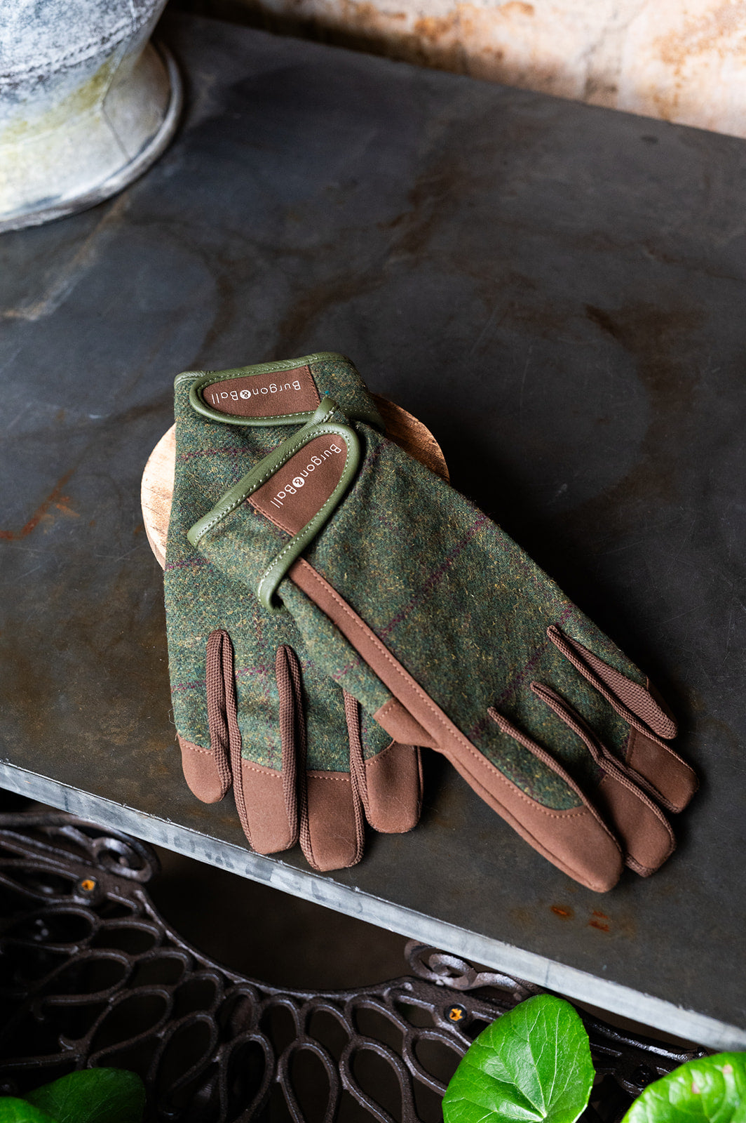 Dig the Glove - Heritage Tweed